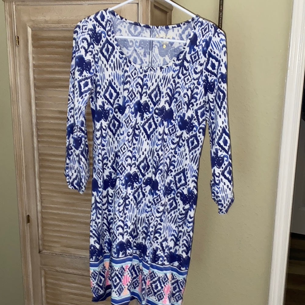 Dress with pattern